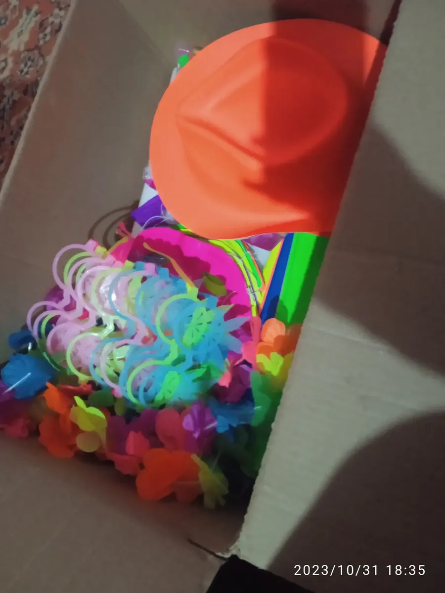 Pack Cotillón Flúo Luminoso 100 Personas